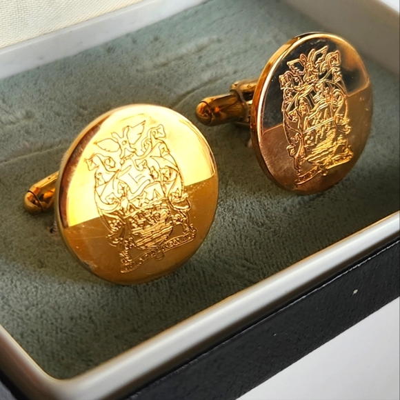 Vintage Anson Gold-Tone Cufflinks - Picture 3 of 13
